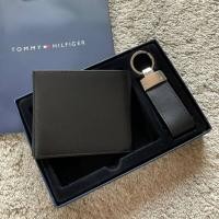 ราคา กระเป๋าสตางค์ Tommy Hilfiger Set Wallet เซ็ตกระเป๋าสตางค์ ผู้ชาย (19050131372)