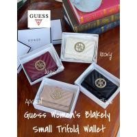 ราคา กระเป๋าสตางค์ กระเป๋าเงิน ของแท้ Guess Women s Blakely Small Trifold Wallet กระเป๋าสตางค์ทรงสั้น แบบสามพับ (9755804225)
