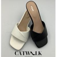ราคา รองเท้าส้นสูงส้นหนา 2 นิ้ว Mag งานเนี้ยบ (26354038894)