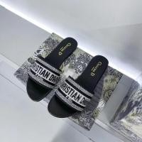 ราคา Dior2024 รองเท้าแตะลําลองสําหรับสุภาพสตรีสไตล์ใหม่รองเท้าแตะแฟชั่น UUMA (25582699386)