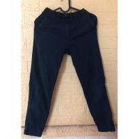 ราคา กางเกงขายาวเด็ก ผ้าชิโน UNIQLO มือสองสีกรมท่า Size 140 (27352308801)