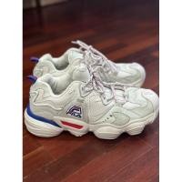 ราคา รองเท้าผ้าใบ Fila มือสอง Size 23cm (20680963072)