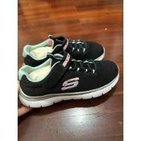 ราคา รองเท้าผ้าใบเด็ก Skechers สีดำ ขอบฟ้า Size 21cm มือสอง (23143652478)