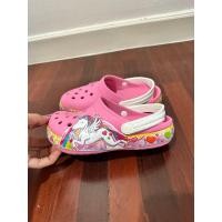 ราคา รองเท้าแตะรัดส้น Crocs Unicorn size 18 5cm มือสอง (19991765108)