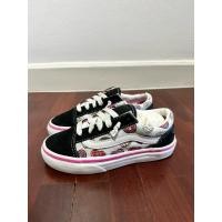 ราคา รองเท้าผ้าใบ Vans Size 18 5cm มือสองสีดำ (24464650518)