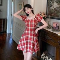 ราคา ชุดลายสก๊อต สไตล์ย้อนยุคฝรั่งเศส คอเหลี่ยม ผ้านุ่ม (16305364277)