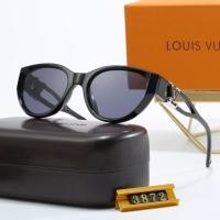 ราคา 2024 แว่นกันแดดแฟชั่น Louis Vuitton หรูหราใหม่สําหรับผู้ชายและผู้หญิง Cat Eye Anti Strong Light และ Anti UV แว่นกันแดดโพลาไรซ์ UV400 (26454254377)