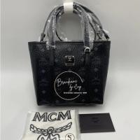 ราคา MCM Mini Toni Aren Top Zip Shopper สีดำ กรุณาทักแชทเพื่อเช็คสต็อคก่อนกดสั่งนะคะ (24114777878)