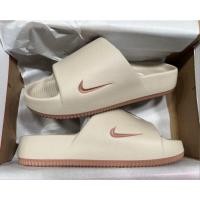 ราคา รุ่นใหม่ รองเท้าแตะไนกี้ 2024 รองเท้าแตะ Nike Calm Slide ผิวหยาบ พื้นโลโก้ ใส่สบาย กันน้ำ (23881510947)