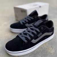 ราคา รองเท้าผ้าใบแวนโอสคูล มีกล่อง แวนหนังกลับ มีกล่อง รองเท้าผ้าใบVans รุ่นฮิต (23069820704)