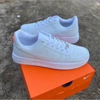 ราคา รองเท้าผ้าใบสีขาว รองเท้าขาวล้วน รุ่นฮิต ใส่สบาย (23933661178)