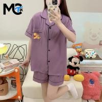 ราคา หมีพูห์ ชุดนอนไหมอิตาลี งานปักเกรดพรีเมี่ยม ชุดนอนผู้หญิง เสื้อแขนสั้น กางเกงขาสั้น ขนาด2XLและบิ๊กไซส์6XL พร้อมส่ง (28302875677)