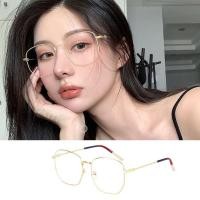 ราคา กล่องใส่แว่น ผ้าเช็ดแว่น แว่นสายตาสั้น 1 0 6 0 กรอบแว่นทรงเหลี่ยมแฟชั่นสตรีสไตล์เกาหลี แว่นกรองแสงคอมพิวเตอร์ แว่นตาแฟชั่น (11446794779)