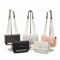 ราคา กระเป๋าเกรส Guess สะพายข้าง ก77 (24869835440)