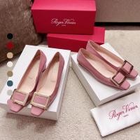ราคา Roger Vivier รองเท้าส้นสูงสีชมพู Belle Square Buckle Square Heel Series ส้นต่ํา 2 5 ซม กลางส้น 4 5 ซม ความหนาแน่นสูง Lacquered Cowhide แฟชั่นรองเท้าผู้หญิง 34 40 P3RN (29705659262)