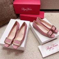 ราคา ใหม่rogerviviersquarebuckleandsquareheelseriessingleshoesfourcoloroptionalcontractedcomfortablefashionleisuredailyclassicjoker ซม สีชมพู (29000508119)
