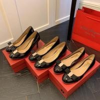 ราคา 2024 NewFerragamo รองเท้าส้นสูงกริช 7 ซม รองเท้าผู้หญิงผูกโบว์ Varina สีดําคลาสสิก (25283663778)