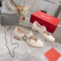 ราคา Roger Vivier รองเท้าผู้หญิงปุ่มเจาะสีขาว Cowhide สิทธิบัตรหนัง Chunky Heel 4 5 ซม Mary Jane รองเท้าบัลเล่ต์ B5QI (26555659239)