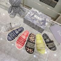 ราคา Dior Flip Flop 2021 ฤดูใบไม้ผลิและฤดูร้อนเย็บปักถักร้อยสามมิติสีเหลืองใหม่ Cool Care UYGA (28055658613)
