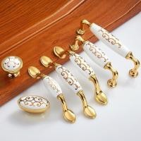 ราคา ที่จับเซรามิกดอกไม้สีทองขนาดใหญ่มือจับสีทองยุโรปตู้โบราณตู้เสื้อผ้ามือจับประตูที่ทันสมัยพระลิ้นชักจับ (28555642292)