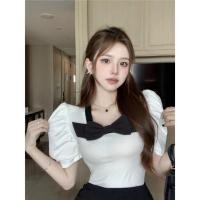ราคา 9 9 shopee เสื้อยืดสวยๆผู้หญิง สื้อผ้า พร้อมส่ง เสื้อยืดแขนสั้น คอสี่เหลี่ยม ประดับโบว์ สําหรับผู้หญิง 2GXO (25851855605)