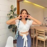 ราคา พร้อมส่ง Cream crop ครอปแขนจั้มผูกโบว์เอว IN38369 (20870478533)