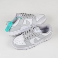 ราคา Nike SB Dunk Low Photon Dust สีเทาสีขาว Putih Abu Series (24507975122)