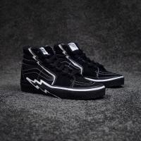 ราคา Vans Sk8 Hi Bolt Lightning Black Warrior Classic รองเท้าผ้าใบสีดำทั้งหมดแฟชั่นคลาสสิกอเนกประสงค์ผู้ (24364873177)