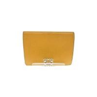 ราคา Loewe กระเป๋าสตางค์สองพับ หนัง สีส้ม ส่งตรงจากญี่ปุ่น มือสอง (27606128574)
