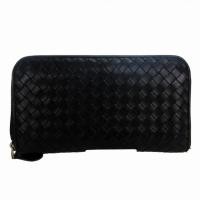 ราคา Bottega Veneta Long Wallet Round Zipper Leather Intrecciato Black Direct from Japan มือสอง (26806131628)