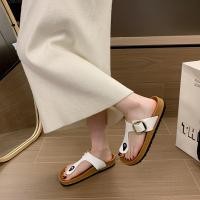 ราคา STEP STYLE BIRKENSTOCK 2024 ผู้หญิงอังกฤษ เบอร์เกนสต๊อก รองเท้านุ่มใส่กลางแจ้ง ลําลอง พร้อมหัวเข็มขัดสี่เหลี่ยม พื้นนุ่ม รองเท้าแตะหนีบเส้นเดี (27455783195)