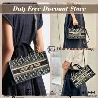 ราคา กระเป๋าถือหนังสือ Dior กระเป๋าถือ กระเป๋าสะพาย กระเป๋าสะพาย Crossbody M1326C (29154994664)