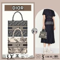 ราคา กระเป๋า Dior Small BOOK TOTE สไตล์ล่าสุด ซื้อของแท้ กระเป๋าถือส่วนลดปลอดภาษี (26153008241)