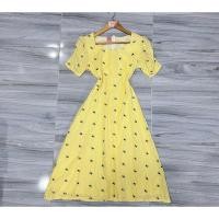 ราคา ส่งต่อ เดรสยาวแขนตุ๊กตาผ้าฉลุสีเหลือง แต่งปักดอกทั้งตัว มีซับใน ซิปหลัง ไซส์s งานป้าย cherry sherbet ผ้าดี ใส่สวย (28304857117)