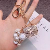 ราคา จี้ ประณีต Rhinestone Chanel สไตล์กระเป๋าสะพายพวงกุญแจรถหญิง ins น่ารักสร้างสรรค์กระเป๋าจี้ Key Chain แหวนของขวัญ (27657034976)