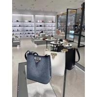 ราคา Charles KEITH24 Spring Card Holder Double Layer Bucket Metal Buckle Shoulder Armpit Bag CK 10782094 (29106713450)