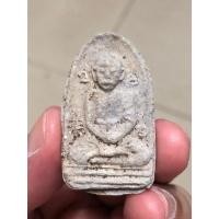 ราคา พระพิมพ์เล็บมือ ปี 2512 หลวงปู่สุข วัดโพธิ์ทรายทอง จ บุรีรัมย์ พระบ้าน รหัส 40 (24321843282)