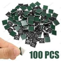 ราคา 100 ชิ้น แป้นกาวรัดสายเคเบิ้ลไทร์ ตีนตุ๊กแกยึดสายไฟ แป้นกาวเก็บสายไฟ 12 5x12 5 mm (11926964428)