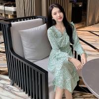 ราคา ชุดเดรสกระโปรงยาวแขนยาว ลายดอกเอวสม็อค แฟชั่นเกาหลีผ้าชีฟองฟรีไซส์ sml อก32 48 (22271268265)