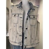 ราคา แท้ เสื้อกั๊กยีนส์ฟอก McLady อก40นิ้ว แท้ (21259387815)