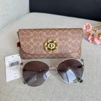 ราคา Coach Sunglass Case กล่องใส่แว่นงานช็อป พวงกุญแจ (23787563531)