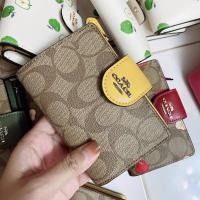 ราคา Coach แท้ กระเป๋าสตางค์ 2 พับใบกลาง MEDIUM CORNER ZIP WALLET IN SIGNATURE CANVAS (9586893230)