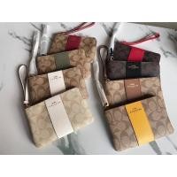 ราคา coachแท้100 คล้องมือ 1 ซิป S CORNER ZIP WRISTLET (8211052624)