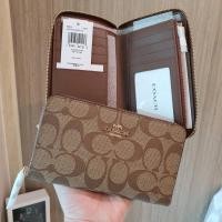 ราคา COACH F88913 Medium Wallet Zip Around กระเป๋าตังค์ใบกลาง (11945640580)