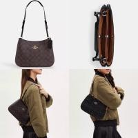 ราคา COACH รุ่นใหม่ล่าสุด PENELOPE SHOULDER BAG IN SIGNATURE CANVAS COACH CO953 GOLD BROWN BLACK (25519483997)