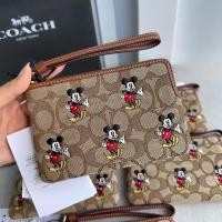 ราคา คล้องมือ Disney X Coach Corner Zip Wristlet In Signature Jacquard With Mickey Mouse Print CN033 (18995657715)