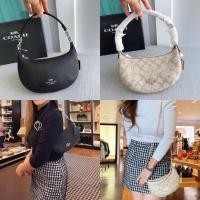 ราคา Coach Mini Payton Crossbody รุ่นใหม่ สวยมากค่ะ (13099310109)
