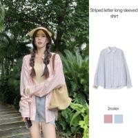 ราคา พร้อมส่ง เสื้อแขนยาวลายทางน่ารัก เสื้อเชิ้ตผู้หญิง โอเวอร์ไซส์ POLO พักผ่อน ประเภทหลวม กระดุม กระเป๋า SL (26107780762)