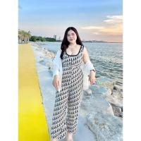 ราคา สาวอวบเซ็ตเอี๊ยมขายาว รุ่นนี้ไฮโซเสื้อเชิ้ตแขนยาวใส่กับเอี๊ยมขายาวผ้าเรย่อนอก40 46 D132 (24122074991)