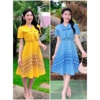 ราคา เดรสผ้าฝ้ายพิมพ์ลายไทยสีฟ้า เหลือง อัดซับกาว กระโปรงทรงย้วย รุ่นกั๊กคอระบาย (24184152664)